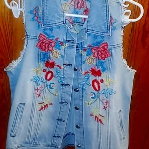 Unit by andre brand. Embroidered vest, perfect condition worn once